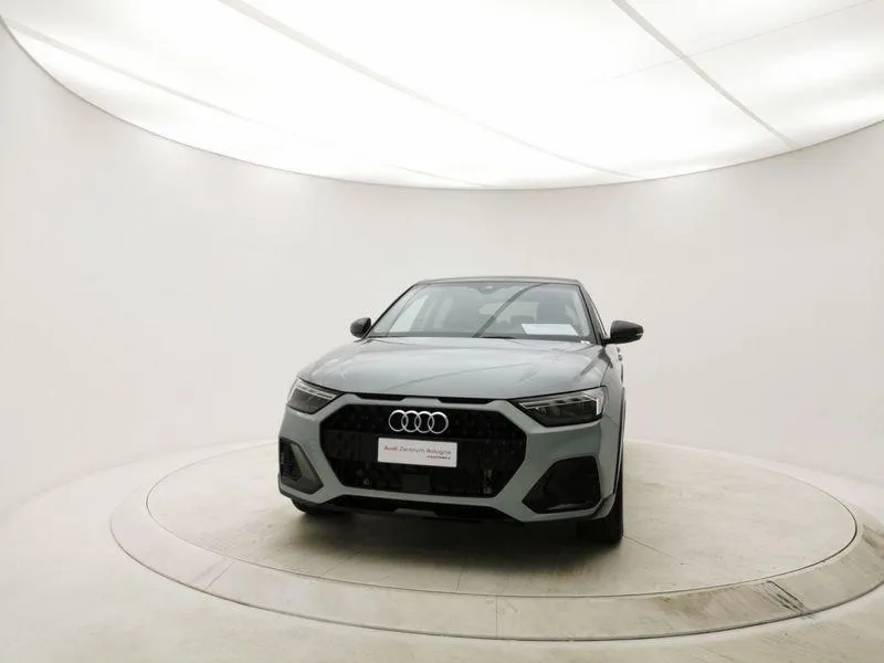 AUDI A1 citycarver 30 TFSI S tr. Id. Contrast Image 2