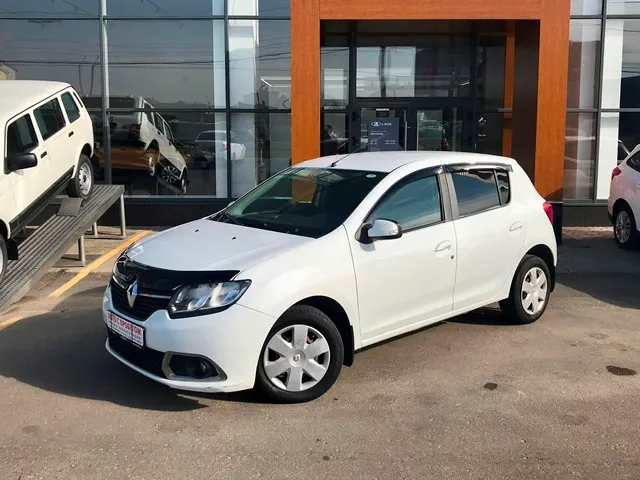 Renault Sandero Image 1