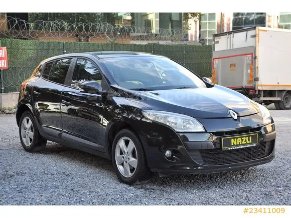 Renault Megane 1.5 dCi Expression Image 8